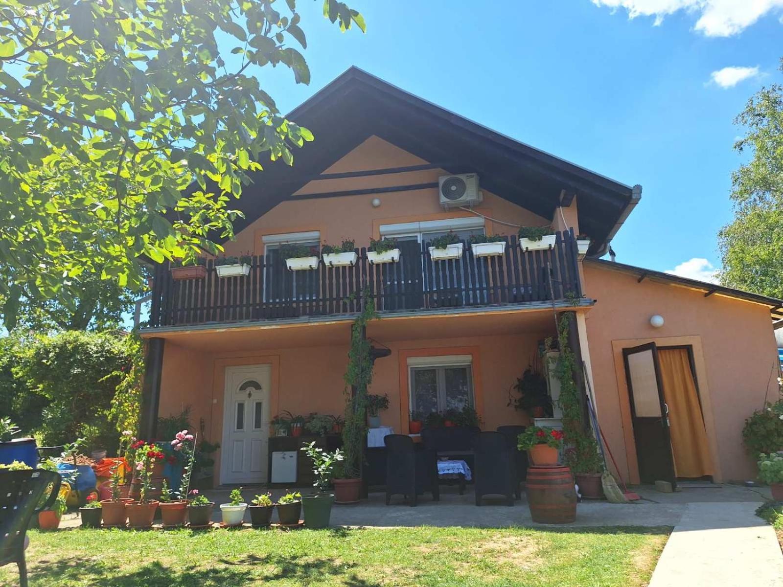 Guest House Jevtovic Karlóca Kültér fotó